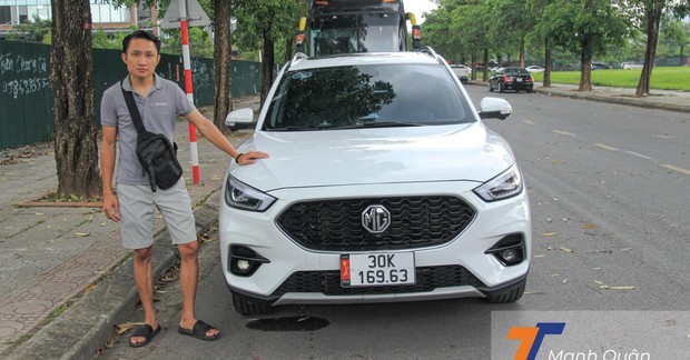 thanh-nien-30-tuoi-“trai-long”-ve-mg-zs:-lai-ngon-hon-corolla-cross,-nhung-nhuoc-diem-la-do-truot-gia-lon