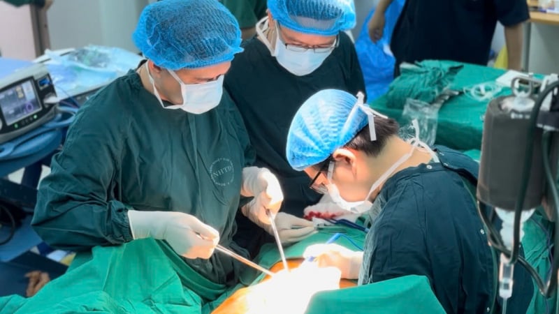 ngo-ngang-khi-biet-co-khoi-u-tuy-khi-di-kham-suc-khoe-dinh-ky