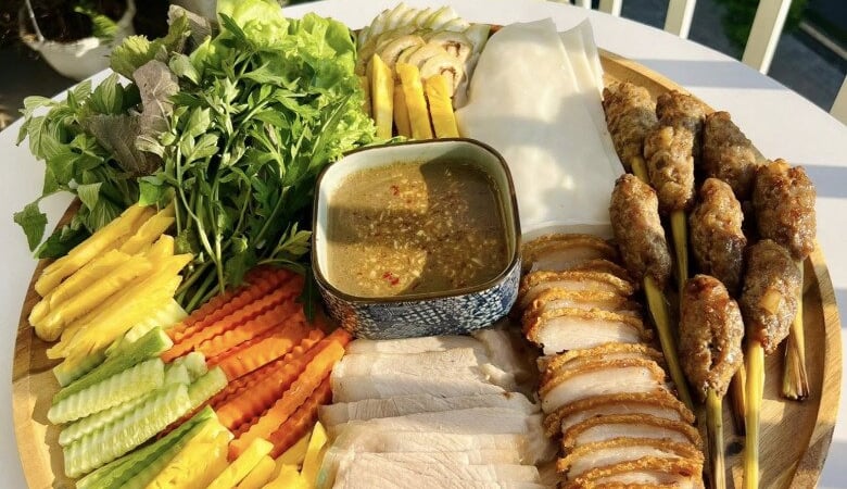 mach-cach-lam-mon-cuon-cuc-ngon,-chieu-dai-gia-dinh-trong-ky-nghi-le