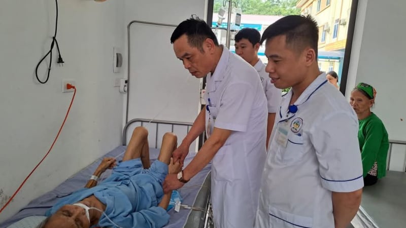 tu-choi-phau-thuat-du-nguy-kich,-cac-bac-si-phai-thuyet-phuc-bang-cach-nay