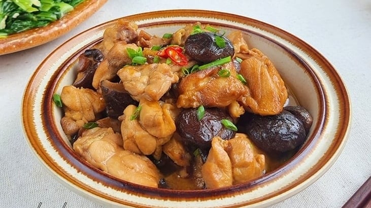 loai-rau-“truong-tho”,-phong-ngua-ung-thu,-tot-cho-tim-mach,-kho-voi-thit-ga-thanh-mon-an-dai-bo