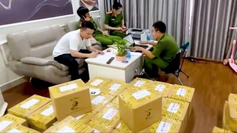 phat-hien-gan-6.000-san-pham-my-pham-khong-ro-nguon-goc-o-nha-trang