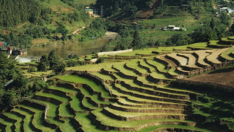 tinh-moi-lao-cai-he-lo-vung-dat-may-phu-tan-mai-nha,-ruong-loang-vang-giua-dai-ngan