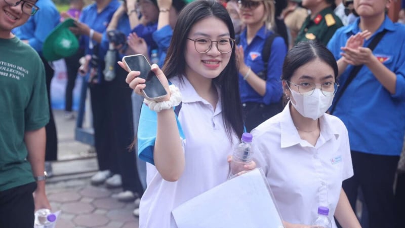 full-48-dap-an-de-thi-mon-tin-hoc-tot-nghiep-thpt-2025-chuong-trinh-moi-nhanh-nhat