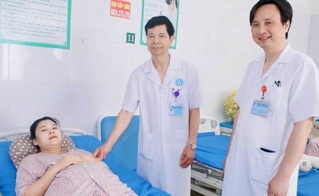 mo-de-3-lan,-san-phu-gap-bien-chung-nguy-hiem-khi-sinh-no-lan-4