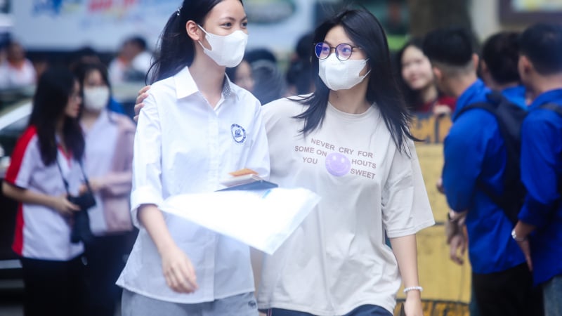 giat-minh-diem-chuan-thap-nhat-vao-lop-10-nam-2025-o-ha-noi:-nhieu-truong-chi-hon-3-diem/mon