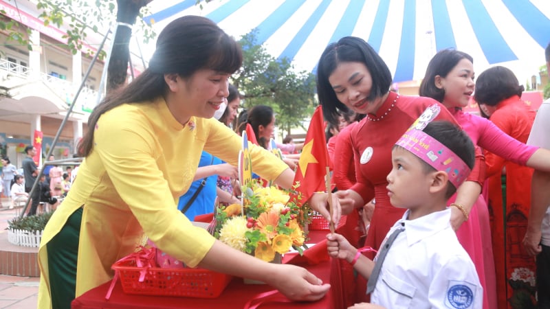 sau-sap-nhap,-bo-sung-2-nhiem-vu-moi-cho-chu-tich-uy-ban-nhan-dan-cap-xa-voi-nganh-giao-duc