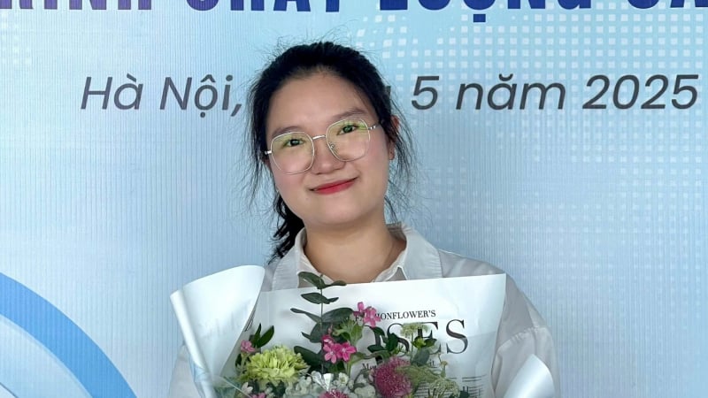 thu-khoa-xuat-sac-dai-hoc-kinh-te-quoc-dan-2025-co-cai-ten-dai-an-tuong