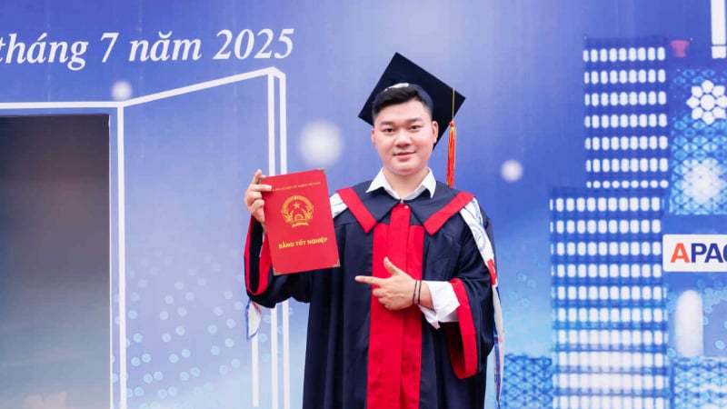 thu-khoa-tot-nghiep-cua-hoc-vien-hanh-chinh-va-quan-tri-cong-2025