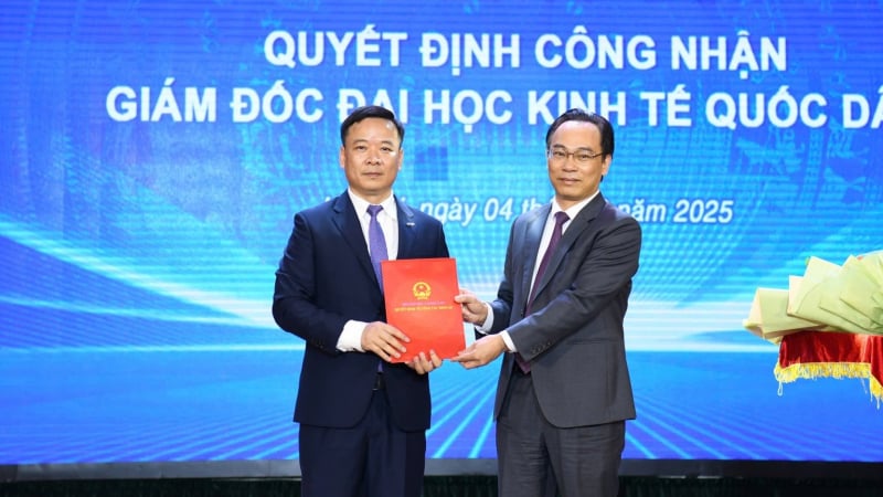 tan-giam-doc-dai-hoc-kinh-te-quoc-dan-sinh-nam-1973-noi-gi-trong-ngay-nhan-quyet-dinh-bo-nhiem?