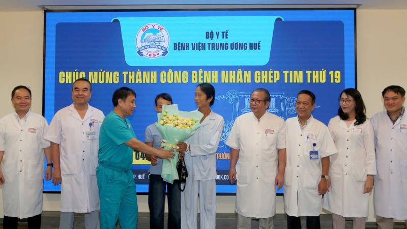 xuyen-dem-dua-qua-tim-vuot-hon-1.000-km-ve-hue-ghep-cho-benh-nhan