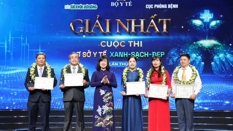 bo-truong-bo-y-te:-co-so-y-te-can-xanh-moi-truong,-sach-nhiem-khuan,-dep-ung-xu-voi-benh-nhan