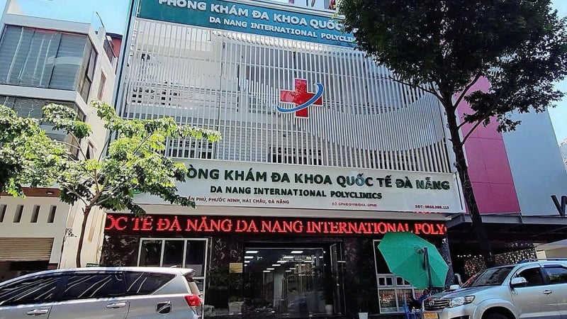da-nang:-dinh-chi-toan-bo-hoat-dong-phong-kham-“ve-benh”,-dung-bac-si-rom