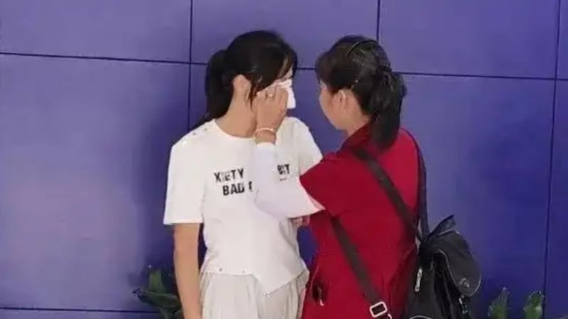 co-gai-bat-ngo-nhan-ra-me-ruot-sau-30-nam-nho-xem-mot-video