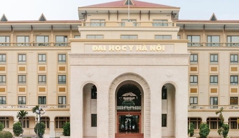 thi-sinh-am-uc-du-28,1-diem-van-truot-nhung-nguoi-thap-diem-lai-do:-truong-dai-hoc-y-ha-noi-noi-gi?