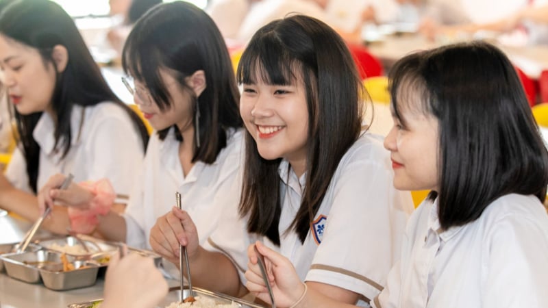 tien-toi-bua-an-mien-phi-cho-hoc-sinh-tu-goi-y-cua-tong-bi-thu:-lam-sao-hien-thuc-hoa?-(bai-3)