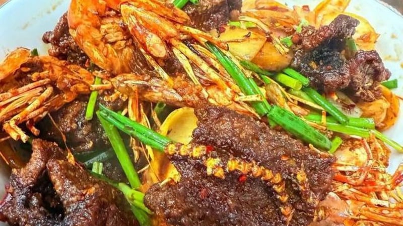 tranh-cai-viec-quan-an-nho-ban-mot-bat-mi-gia-300-usd,-ngang-nha-hang-michelin