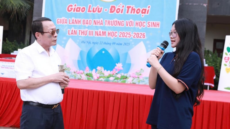 gan-1.000-hoc-sinh-truong-thpt-le-loi-doi-thoai-khien-ban-giam-hieu-thot-len:-cau-hoi-rat-hoc-bua