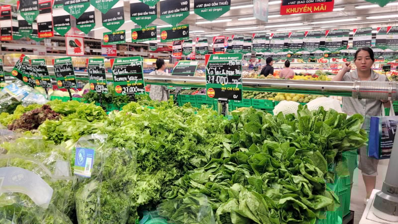 vi-sao-sau-bao-so-11,-nhieu-nguoi-chon-sieu-thi-thay-vi-cho-dan-sinh?