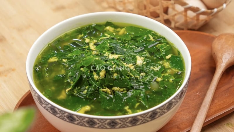 loai-rau-co-vitamin-c-nhieu-hon-cam,-luong-dam-ngang-thit,-dem-nau-canh-vua-mat-vua-ngon