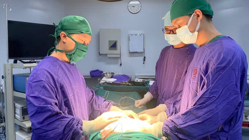 vung-kin-phong-to-van-chu-quan,-nguoi-dan-ong-bi-hoai-tu-ruot-nghiem-trong