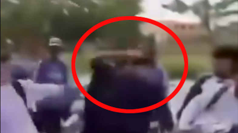 hung-yen:-phan-no-clip-nam-sinh-bi-danh-dam-tui-bui-vao-dau,-co-nguoi-co-vu-“co-len”