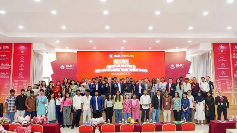 52-sinh-vien-an-do-chon-truong-dai-hoc-y-duoc-buon-ma-thuot-de-viet-tiep-uoc-mo