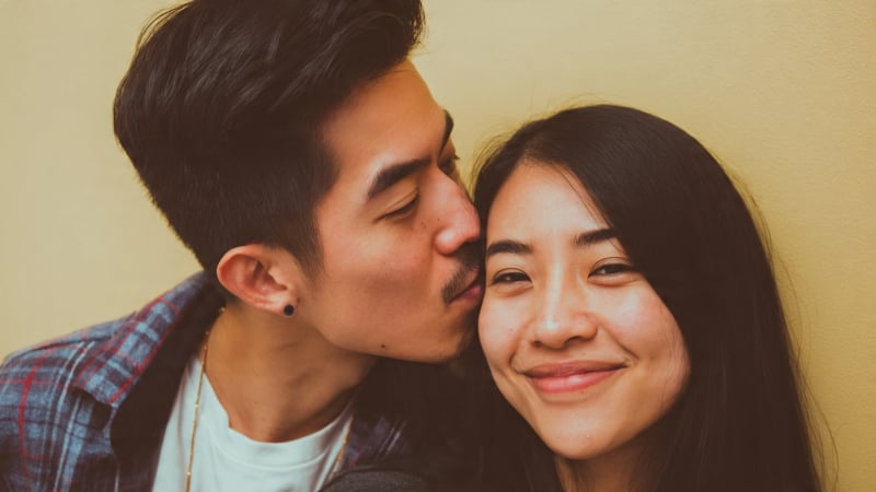 dan-ong-khi-hon-3-diem-nhay-cam-nay-cua-ban-gai-chung-to-anh-ay-yeu-say-dam