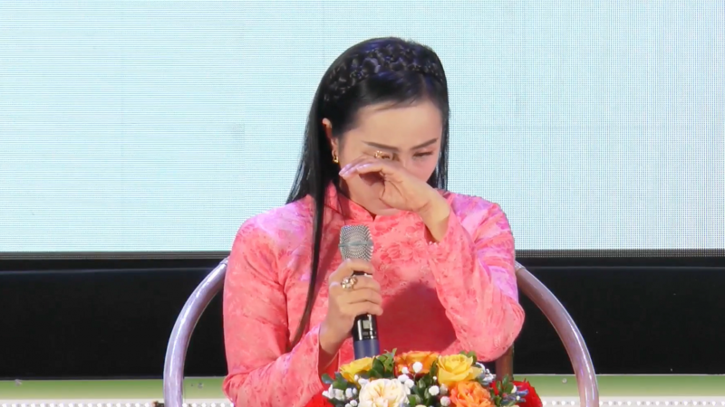 co-giao-o-quang-ninh-bat-khoc-vi-hinh-anh-bat-ngo-cua-hoc-sinh-sau-nhieu-nam