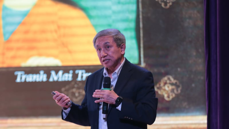 tien-si-ngon-ngu:-gioi-tieng-anh-la-quy-nhung-giu-tieng-viet-la-niem-tu-hao