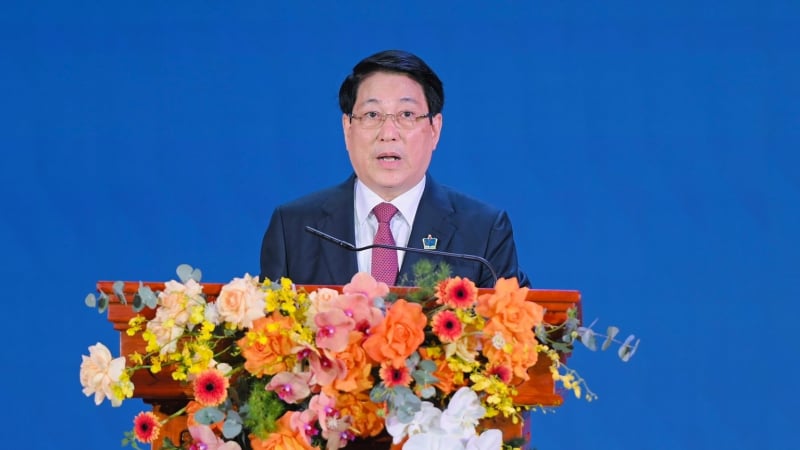 loi-chuc-20/11-cua-chu-tich-nuoc-danh-cho-thay-co-giao-nhan-ngay-nha-giao-viet-nam