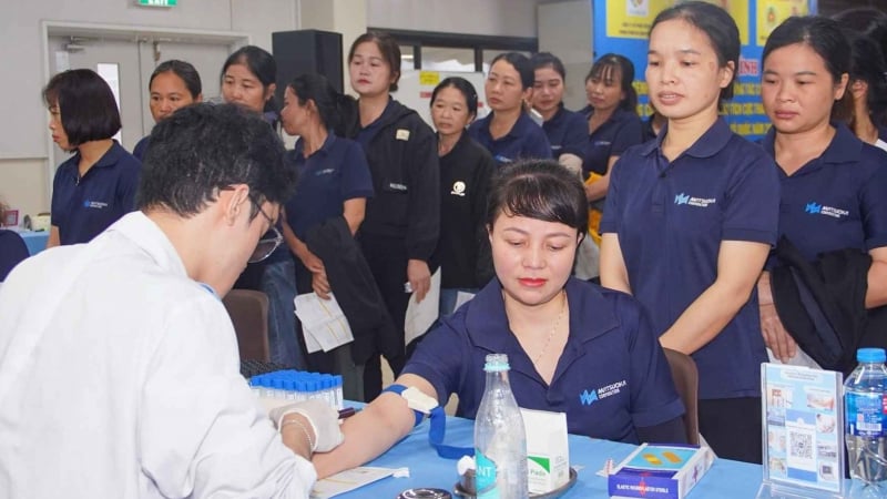 hang-nghin-cong-nhan,-lao-dong-tai-nghe-an-duoc-kham-benh-mien-phi