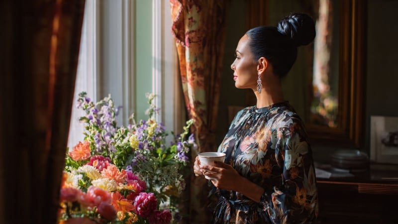 xau-ho-do-nguoi-khi-xem-phim-sex-education,-muon-tat-tv-vi-nguong