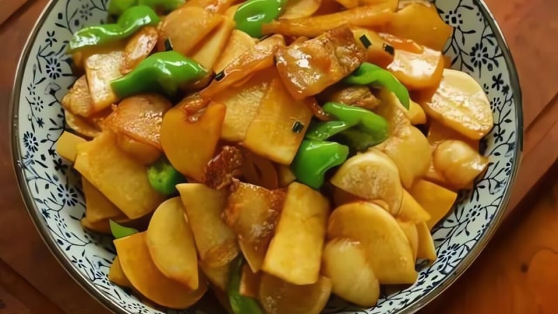 loai-cu-co-vitamin-c-cao-hon-khoai-tay,-ngot-hon-khoai-lang,-duong-da,-loi-ruot,-xao-thit-cuc-thom