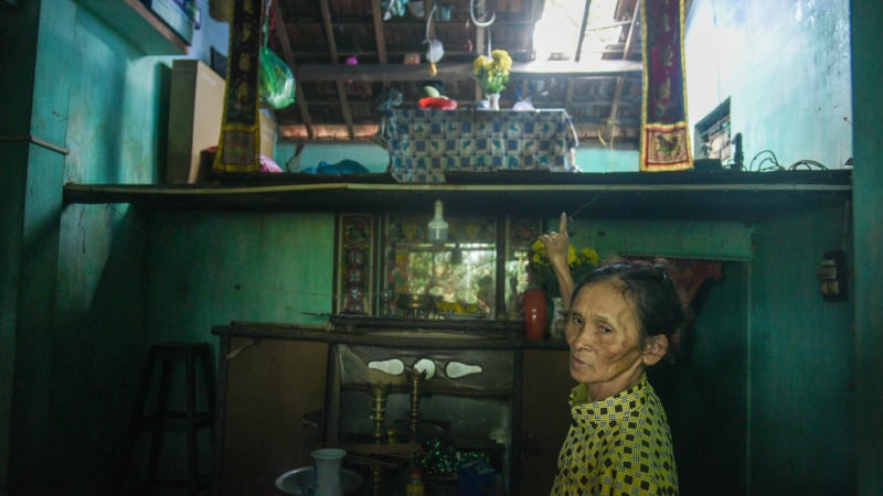 hai-ba-chau-mac-ket-tren-mai-nha-suot-dem:-“toi-chi-so-no-lanh-ma-di”