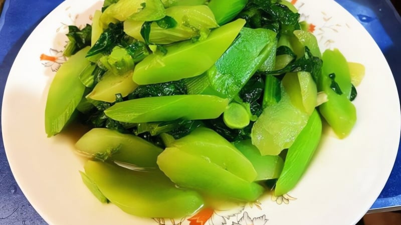 loai-rau-toan-than-deu-la-bao-boi,-an-nhieu-dep-da,-giu-dang,-xao-chay-cung-ngon