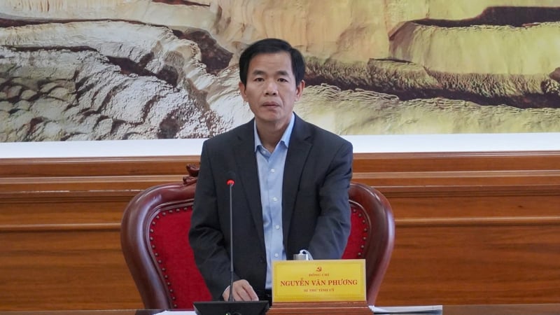 bi-thu-tinh-uy-quang-tri:-xu-ly-rac-thai-la-van-de-cap-bach