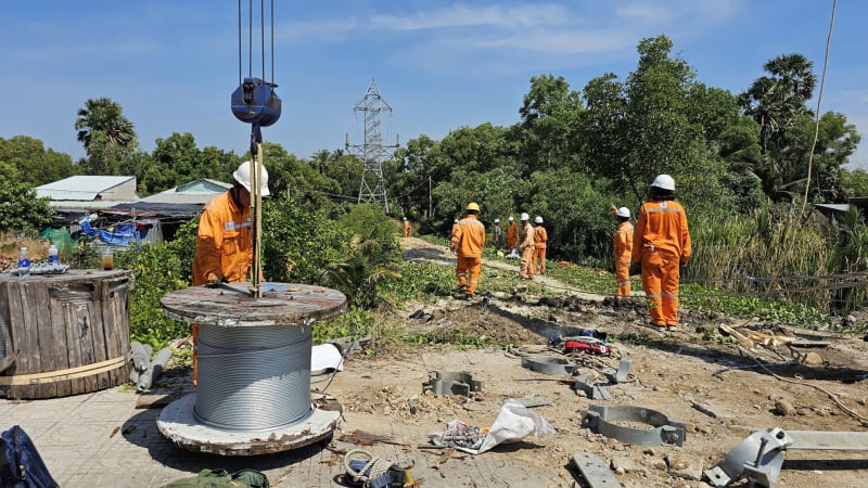 dut-cap-ngam,-hang-ngan-ho-dan-o-dac-khu-lon-nhat-viet-nam-lao-dao