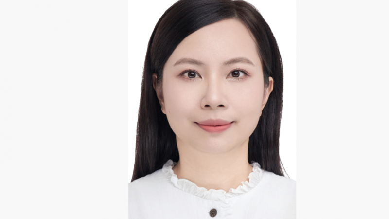 nu-pho-giao-su-tre-nhat-viet-nam-nganh-toan-2025-nhan-bang-tien-si-o-phap-nam-26-tuoi