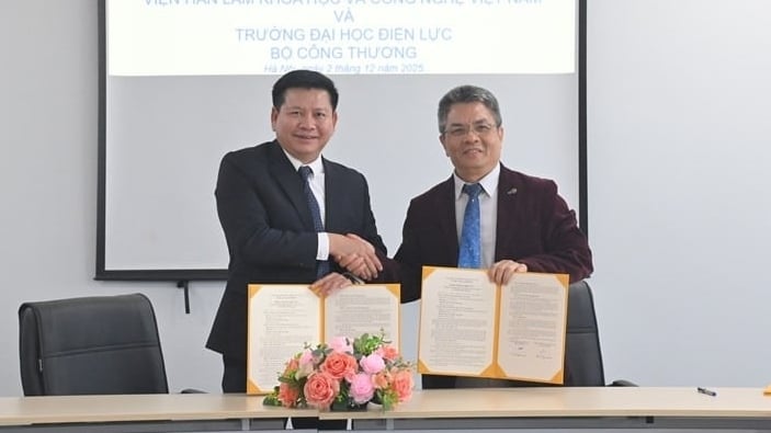 truong-dai-hoc-dien-luc-tang-cuong-hop-tac-toan-dien-voi-trung-tam-vu-tru-viet-nam