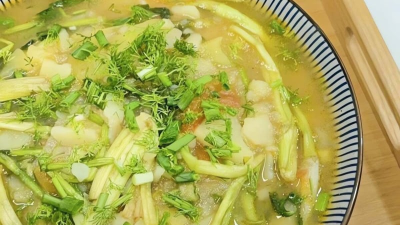 loai-rau-dan-da,-giup-bo-mau,-giam-can,-chong-ung-thu,-nau-mon-dac-san-hung-yen-cuc-ngon