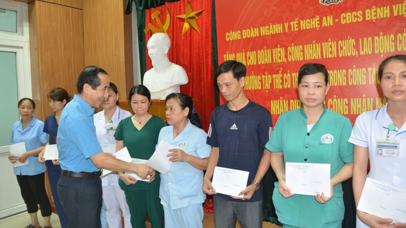 lao-dong-nganh-y-te-duoc-nhan-2-trieu-dong-dip-tet-nguyen-dan-2026-khi-nao?