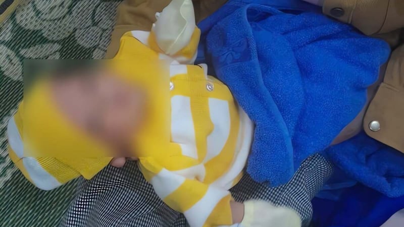 xot-xa-be-trai-so-sinh-3-ngay-tuoi-bi-bo-roi-trong-dem-o-hue