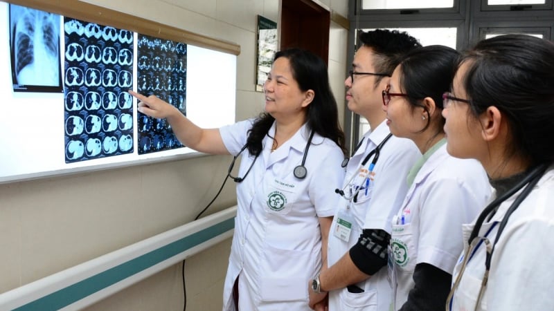 muc-luong-cua-bac-si-moi-ra-truong-tu-1/1/2026-la-bao-nhieu?