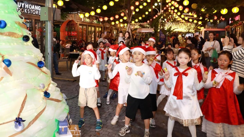 du-lich-ha-noi-tang-san-pham-du-lich-dem-bang-chuoi-hoat-dong-thu-vi-va-hap-dan-nay