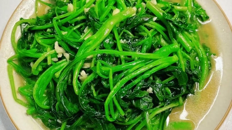 loai-rau-gion-ngot,-giup-am-phoi,-giam-ho,-sang-mat,-xao-don-gian-van-thom-ngon-cuc-ky