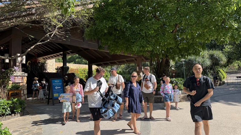 du-lich-viet-nam:-20-trieu-luot-khach-–-con-song-lon,-can-vung-tay-cheo