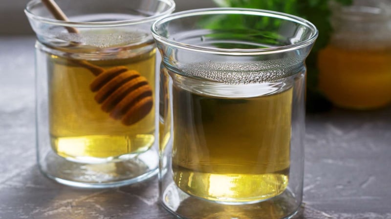 cac-thoi-diem-uong-mat-ong-nhan-doi-tac-dung