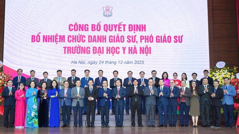 5-giao-su-cua-truong-dai-hoc-y-ha-noi-vua-duoc-cong-nhan-dat-chuan-chuc-danh-2025-la-ai?