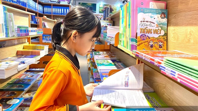 chot-bo-sgk-ket-noi-tri-thuc-voi-cuoc-song-su-dung-thong-nhat-toan-quoc:-bo-gddt-ly-giai